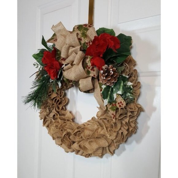 Winter Christmas Burlap Wreath w/Red Hydrangea & Holiday Winter Frosted Greenery - Picture 4 of 9